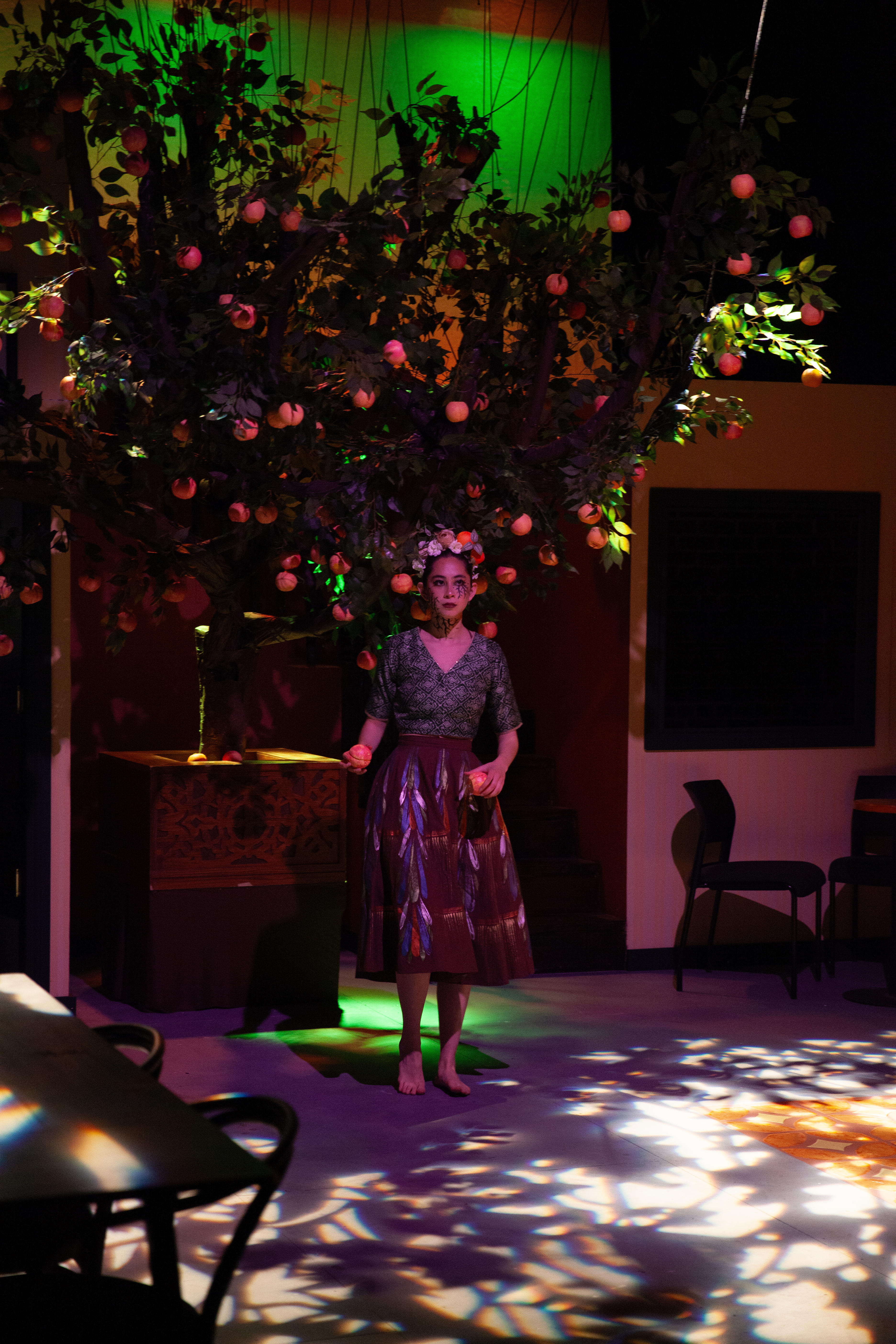 peachy production photo